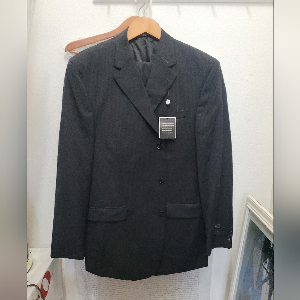 NEW 42R Black Stripe Suit Jacket W/pants 32W30L